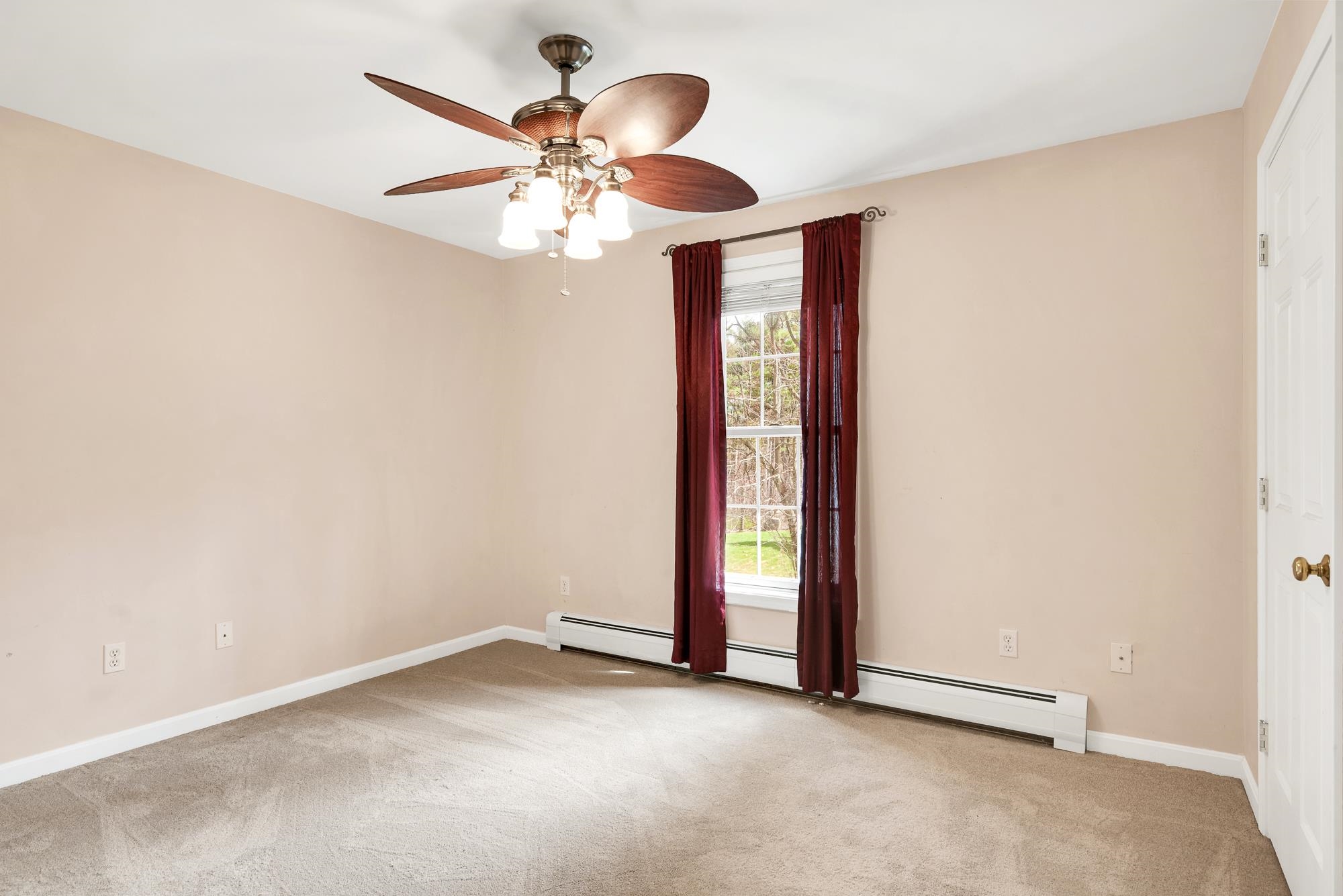 227 Lowell Street Rochester, NH 03867 - Photo 14 of 21
