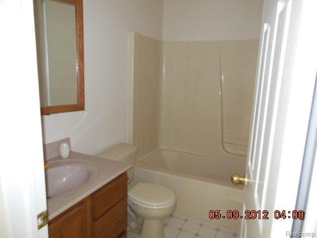 4011 Golf Club Road Howell, MI 48843 - Photo 5 of 17 DSCN0128.JPG