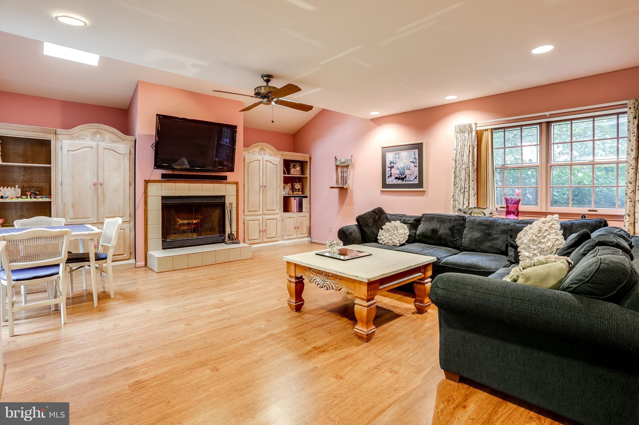 2017 Burdock Road Baltimore, MD 21209 - Photo 9 of 25 Family Room Open to the Kitchen