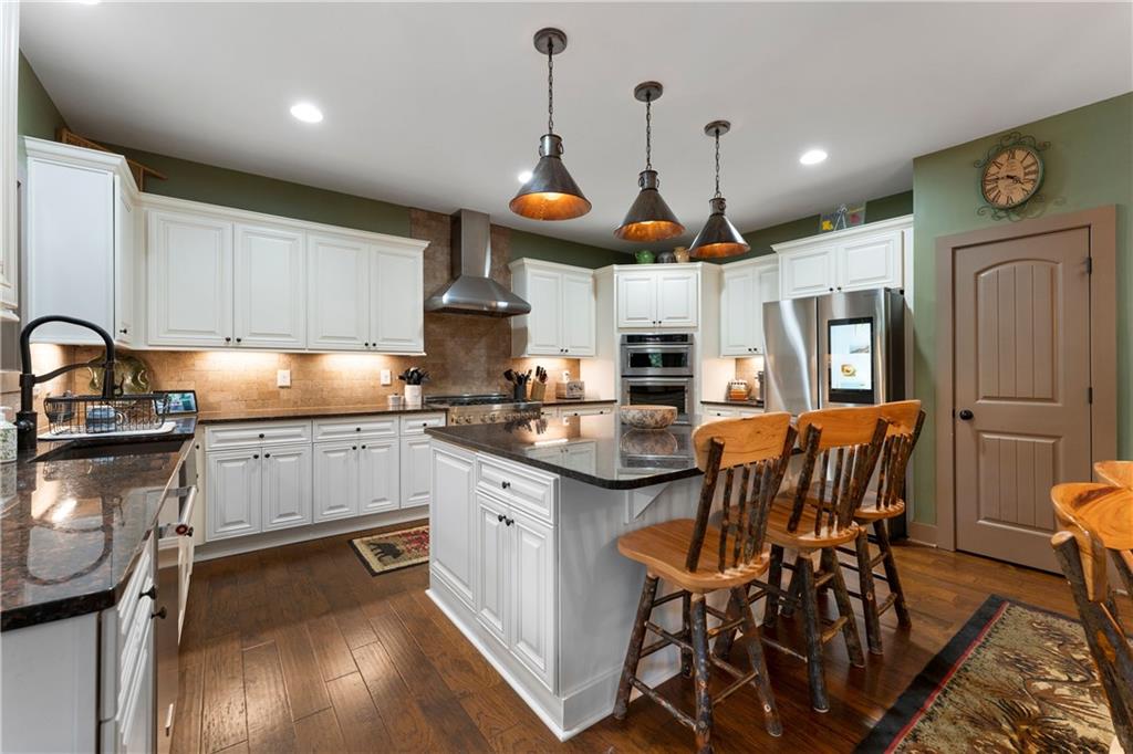 4 Bluff Court Cartersville, GA 30120 - Photo 11 of 68