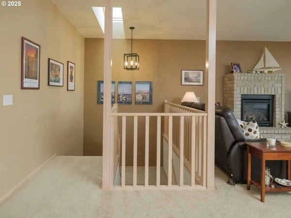 $1,250,000 | 663 South Hemlock Street, Cannon Beach, OR 97110