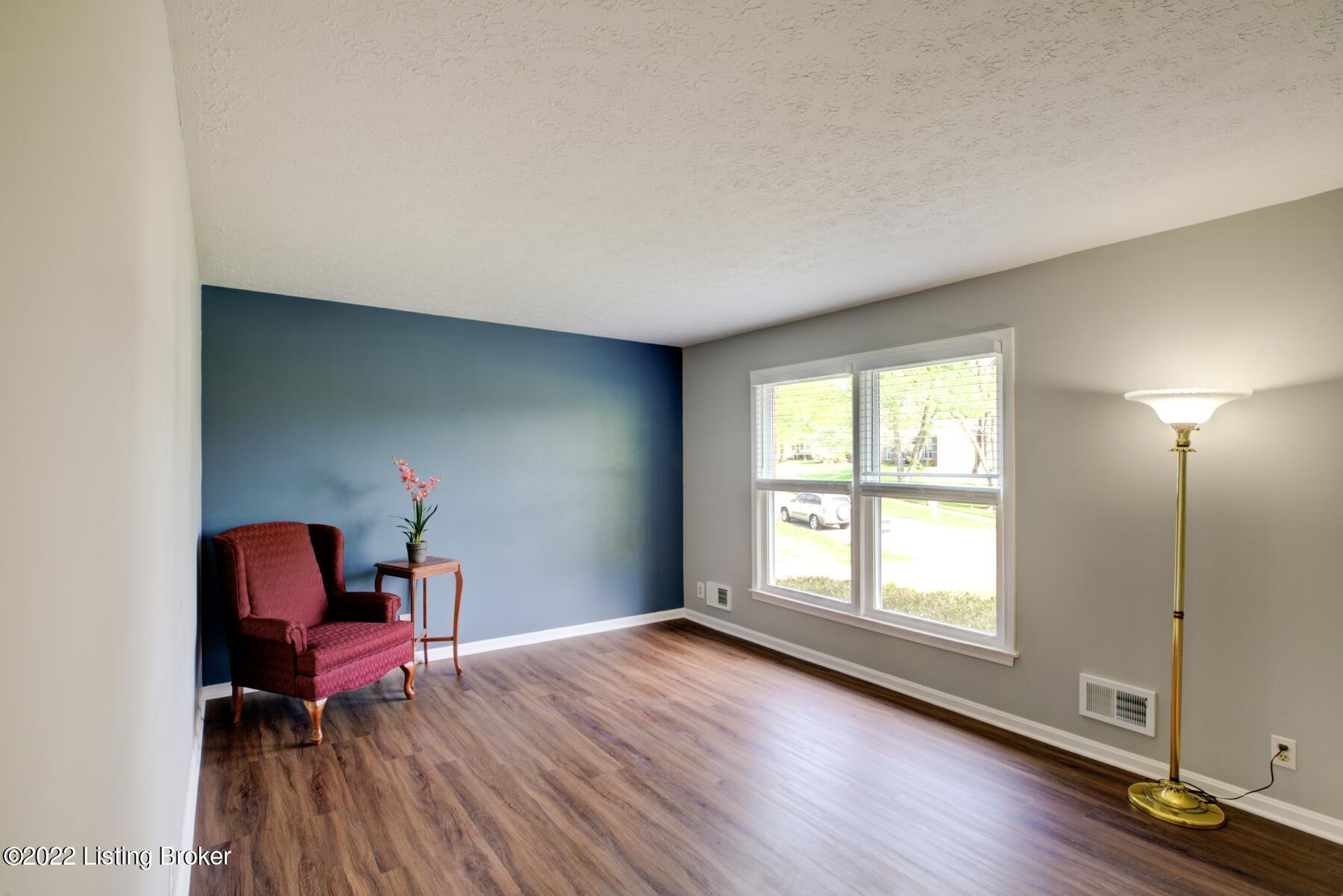 2922 Winterhaven Road Louisville, KY 40220 - Photo 6 of 36 GSP-2922_Winterhaven_Rd-5