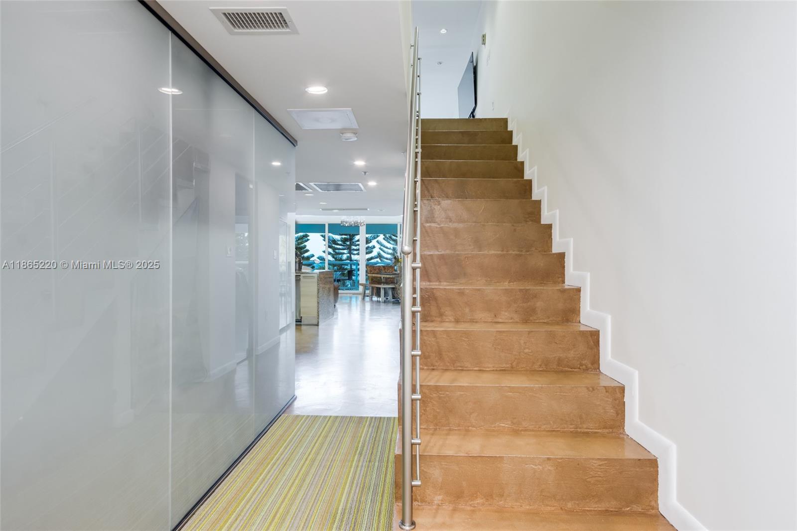 5445 Collins Avenue, Unit P2 Miami Beach, FL 33140 - Photo 20 of 62