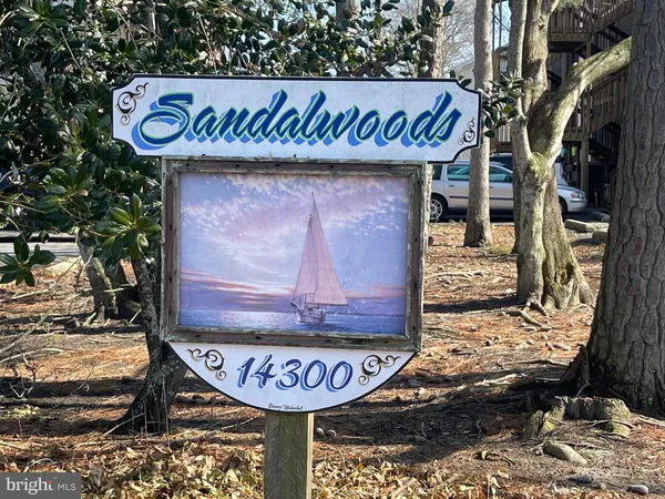 $1,800 | 14300 Jarvis Avenue, Unit A202, Ocean City, MD 21842