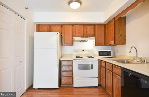 $1,800 | 14300 Jarvis Avenue, Unit A202, Ocean City, MD 21842