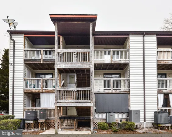 $1,800 | 14300 Jarvis Avenue, Unit A202, Ocean City, MD 21842