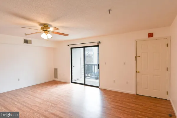 $1,800 | 14300 Jarvis Avenue, Unit A202, Ocean City, MD 21842