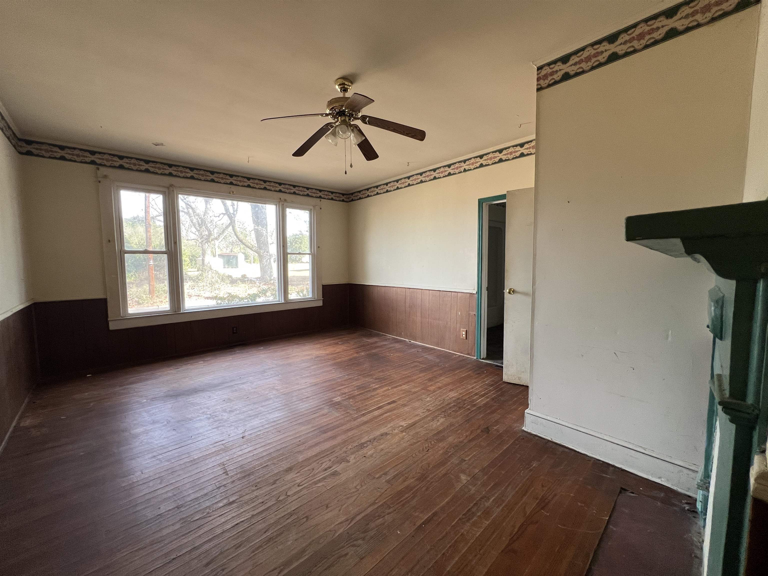 110 Gordon Street Kingstree, SC 29556 - Photo 7 of 8