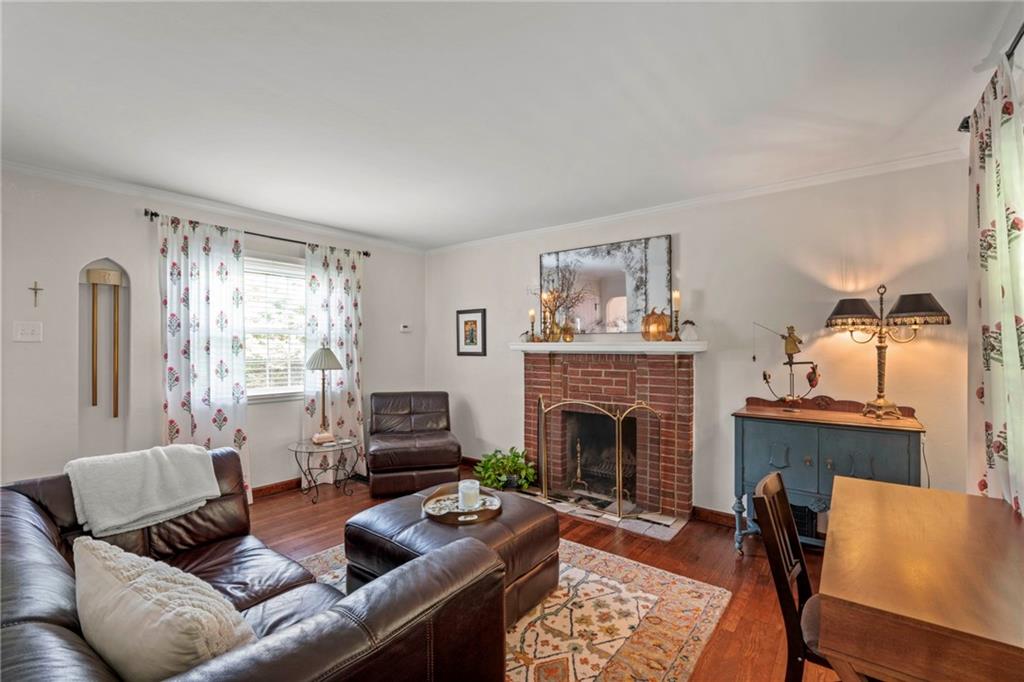 322 Vanadium Road Pittsburgh, PA 15243 - Photo 11 of 32 Gallery Image 11