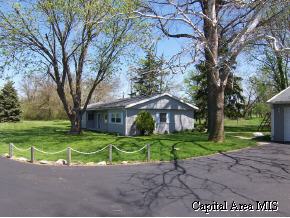 3438 Honeywell Road Rochester, IL 62563 - Photo 8 of 9