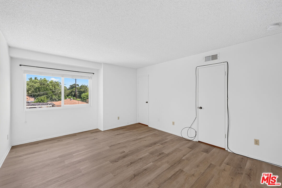 19221 Sherman Way, Unit 40 Reseda, CA 91335 - Photo 13 of 39