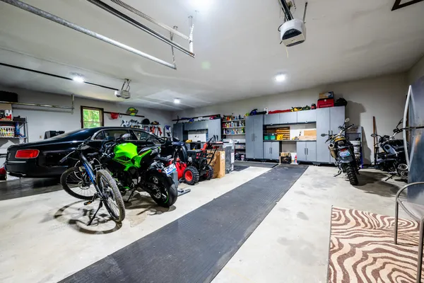 $575,000 | 4047 Wildon Court, Buchanan, MI 49107