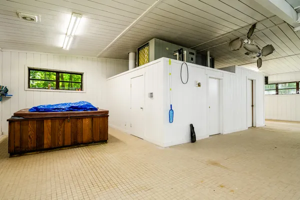 $575,000 | 4047 Wildon Court, Buchanan, MI 49107