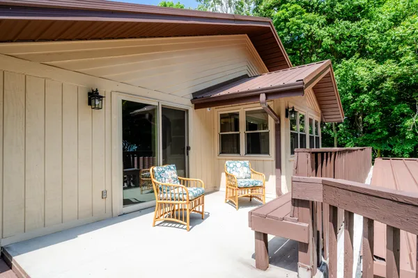 $575,000 | 4047 Wildon Court, Buchanan, MI 49107