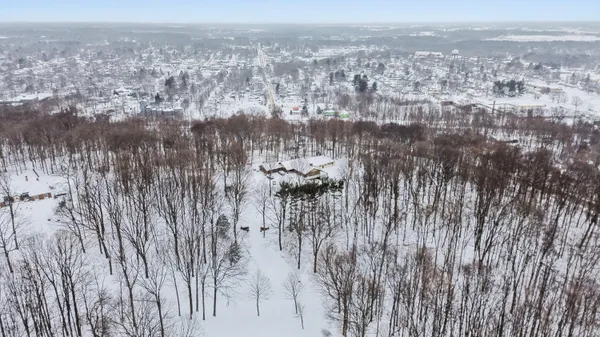 $575,000 | 4047 Wildon Court, Buchanan, MI 49107