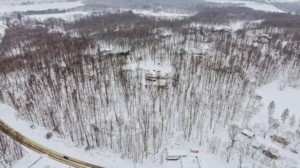 $575,000 | 4047 Wildon Court, Buchanan, MI 49107