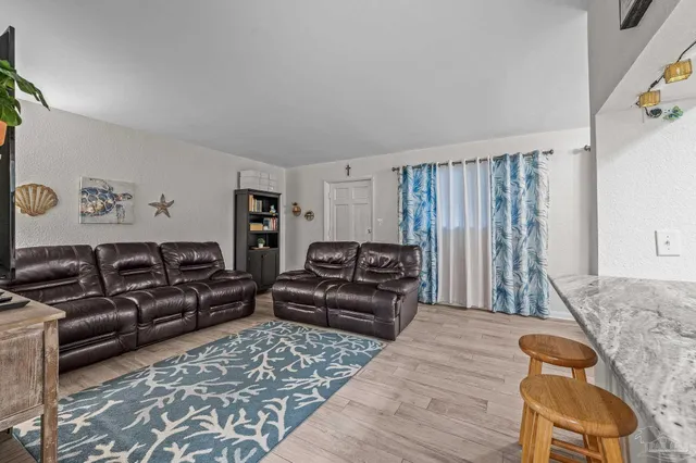 $149,900 | 300 Bayou Boulevard, Unit 113, Pensacola, FL 32503