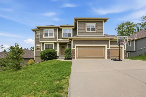 $550,000 | 5695 Heritage Hill Road, Parkville, MO 64152