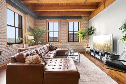 $265,000 | 289 5th Street East, Unit 305, St. Paul, MN 55101