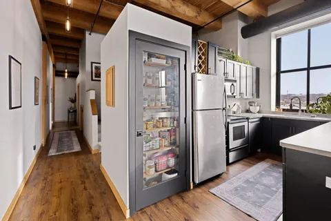 $265,000 | 289 5th Street East, Unit 305, St. Paul, MN 55101