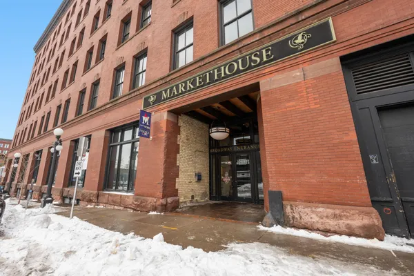 $265,000 | 289 5th Street East, Unit 305, St. Paul, MN 55101
