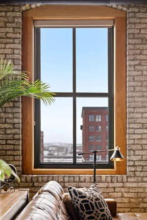 $265,000 | 289 5th Street East, Unit 305, St. Paul, MN 55101