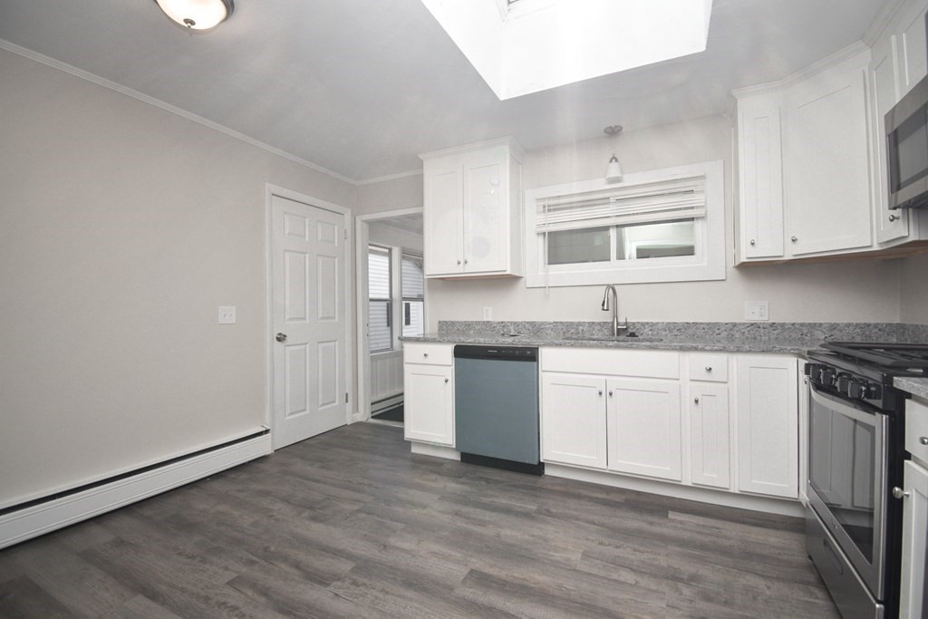 47 Pynchon Road Holyoke, MA 01040 - Photo 6 of 38 Gallery Image 6