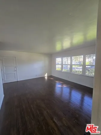 $2,750 | 3311 1/2 West 78th Street, Unit 112, Los Angeles, CA 90043