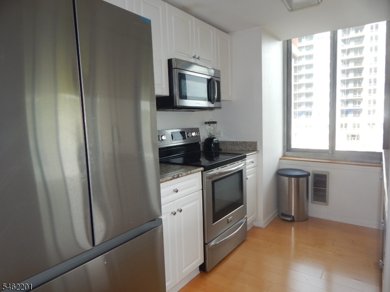 100 Old Palisade Road, Unit 1503 Fort Lee, NJ 07024 - Photo 12 of 25 Gallery Image 12