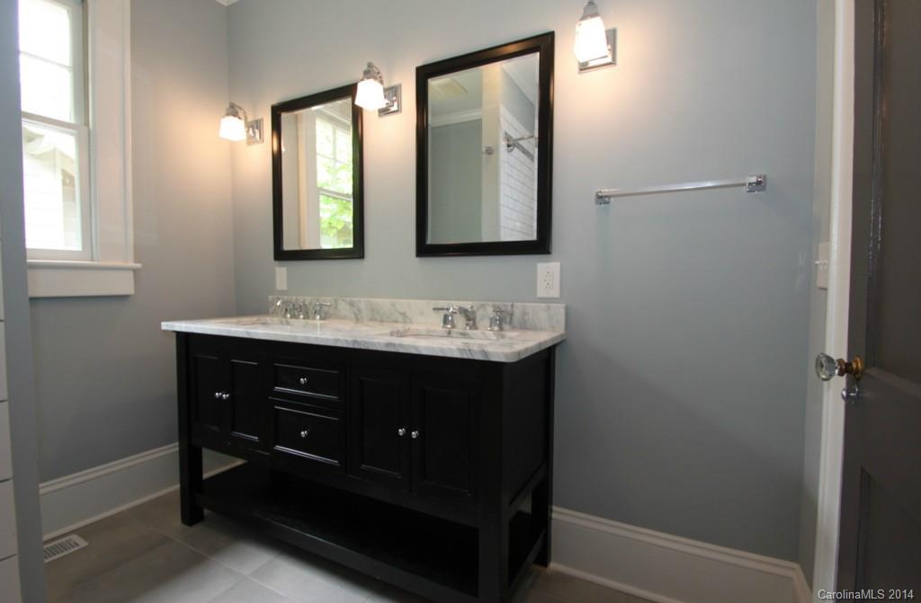 320 Grandin Road Charlotte, NC 28208 - Photo 13 of 20 Gallery Image 13