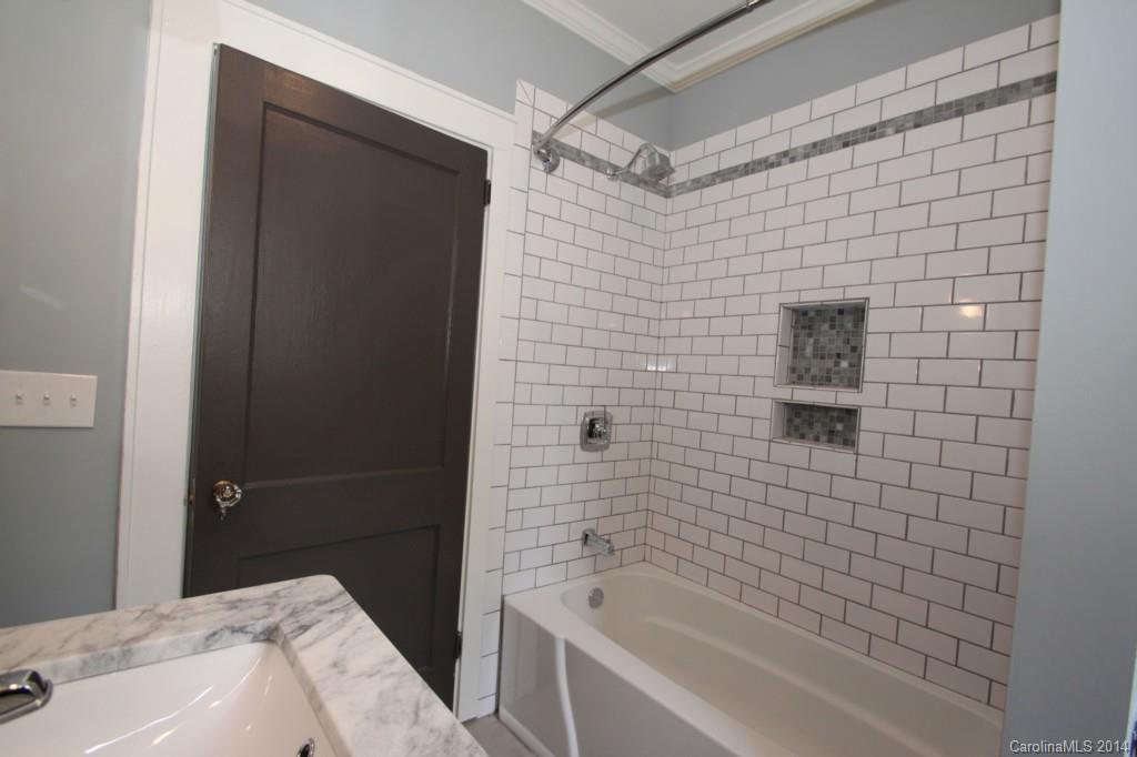 320 Grandin Road Charlotte, NC 28208 - Photo 14 of 20 Gallery Image 14