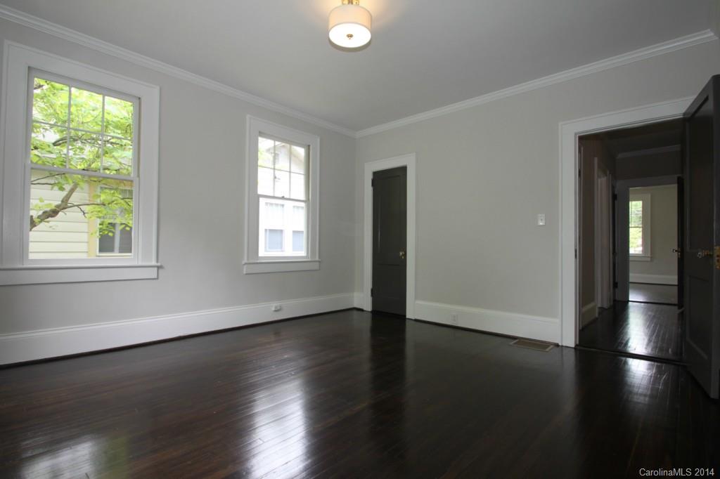 320 Grandin Road Charlotte, NC 28208 - Photo 16 of 20 Gallery Image 16