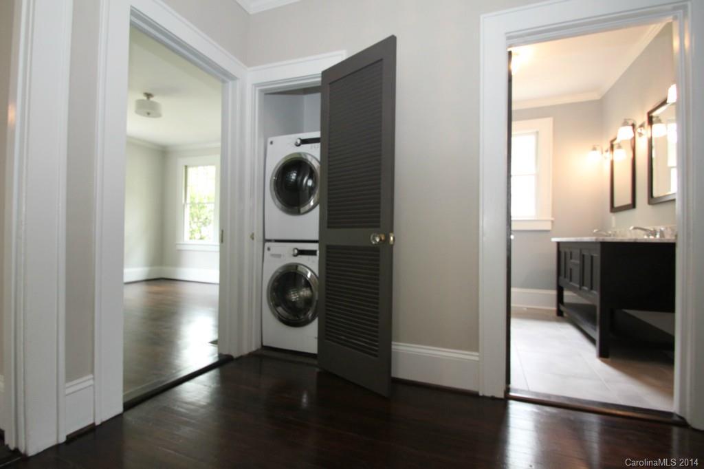 320 Grandin Road Charlotte, NC 28208 - Photo 18 of 20 Gallery Image 18