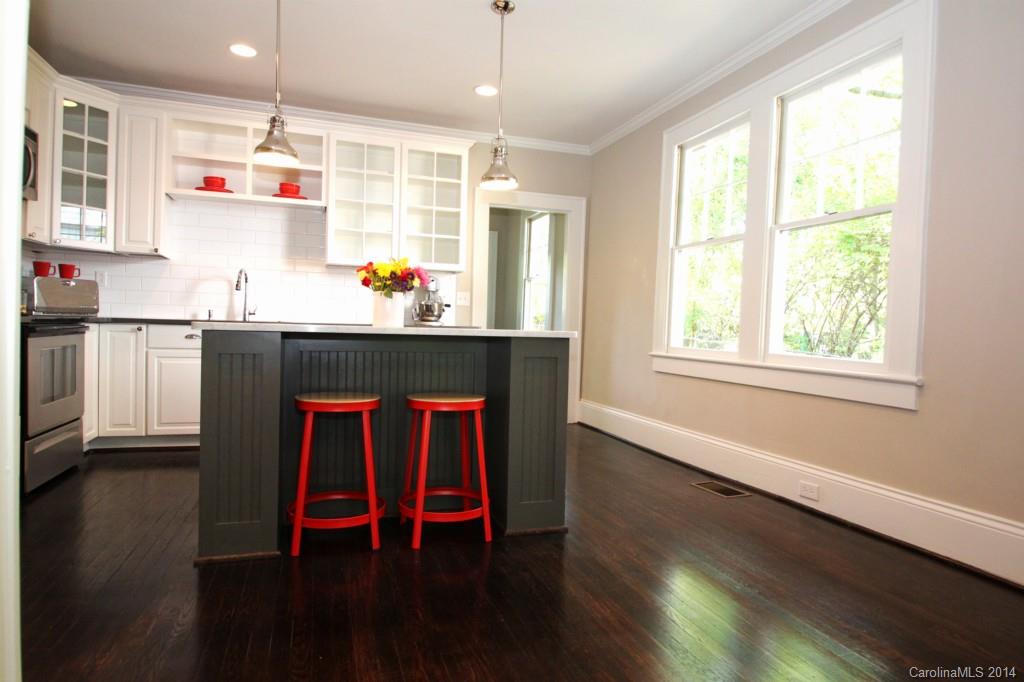 320 Grandin Road Charlotte, NC 28208 - Photo 8 of 20 Gallery Image 8