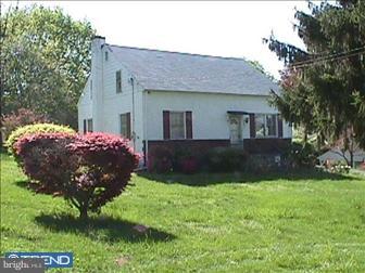 722 Sugars Bridge Road West Chester, PA 19382 - Photo 3 of 5 Gallery Image 3