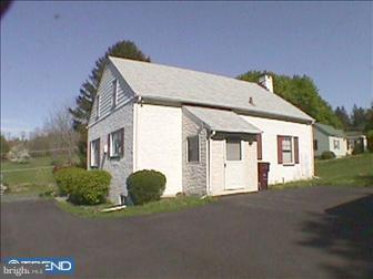 722 Sugars Bridge Road West Chester, PA 19382 - Photo 4 of 5 Gallery Image 4