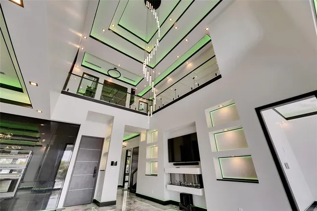 $1,449,000 | 6526 Simone Shores Circle, Apollo Beach, FL 33572