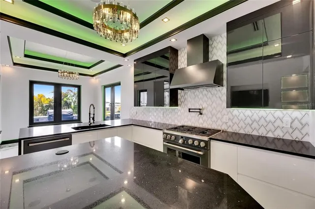 $1,449,000 | 6526 Simone Shores Circle, Apollo Beach, FL 33572