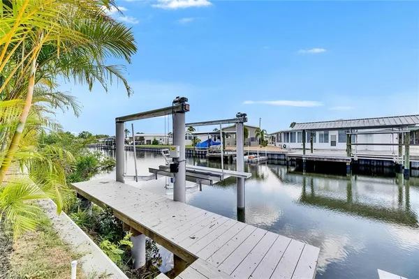 $1,449,000 | 6526 Simone Shores Circle, Apollo Beach, FL 33572