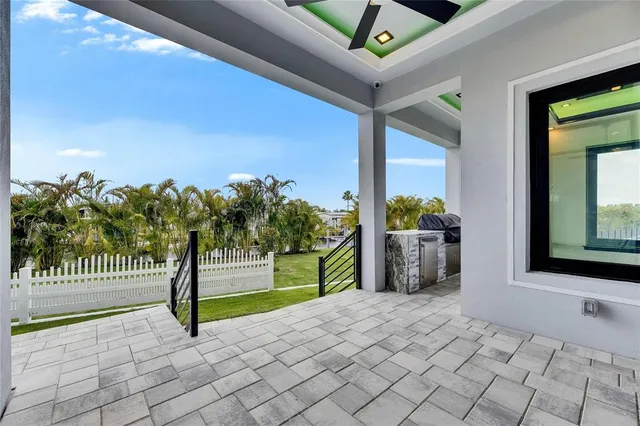 $1,449,000 | 6526 Simone Shores Circle, Apollo Beach, FL 33572