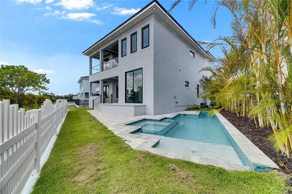 $1,449,000 | 6526 Simone Shores Circle, Apollo Beach, FL 33572