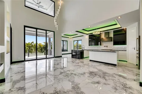 $1,449,000 | 6526 Simone Shores Circle, Apollo Beach, FL 33572