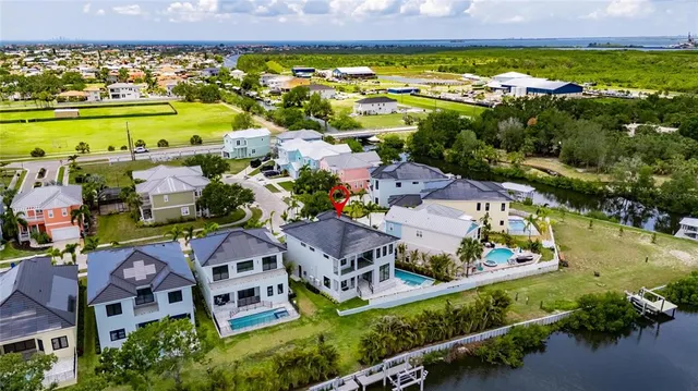 $1,449,000 | 6526 Simone Shores Circle, Apollo Beach, FL 33572