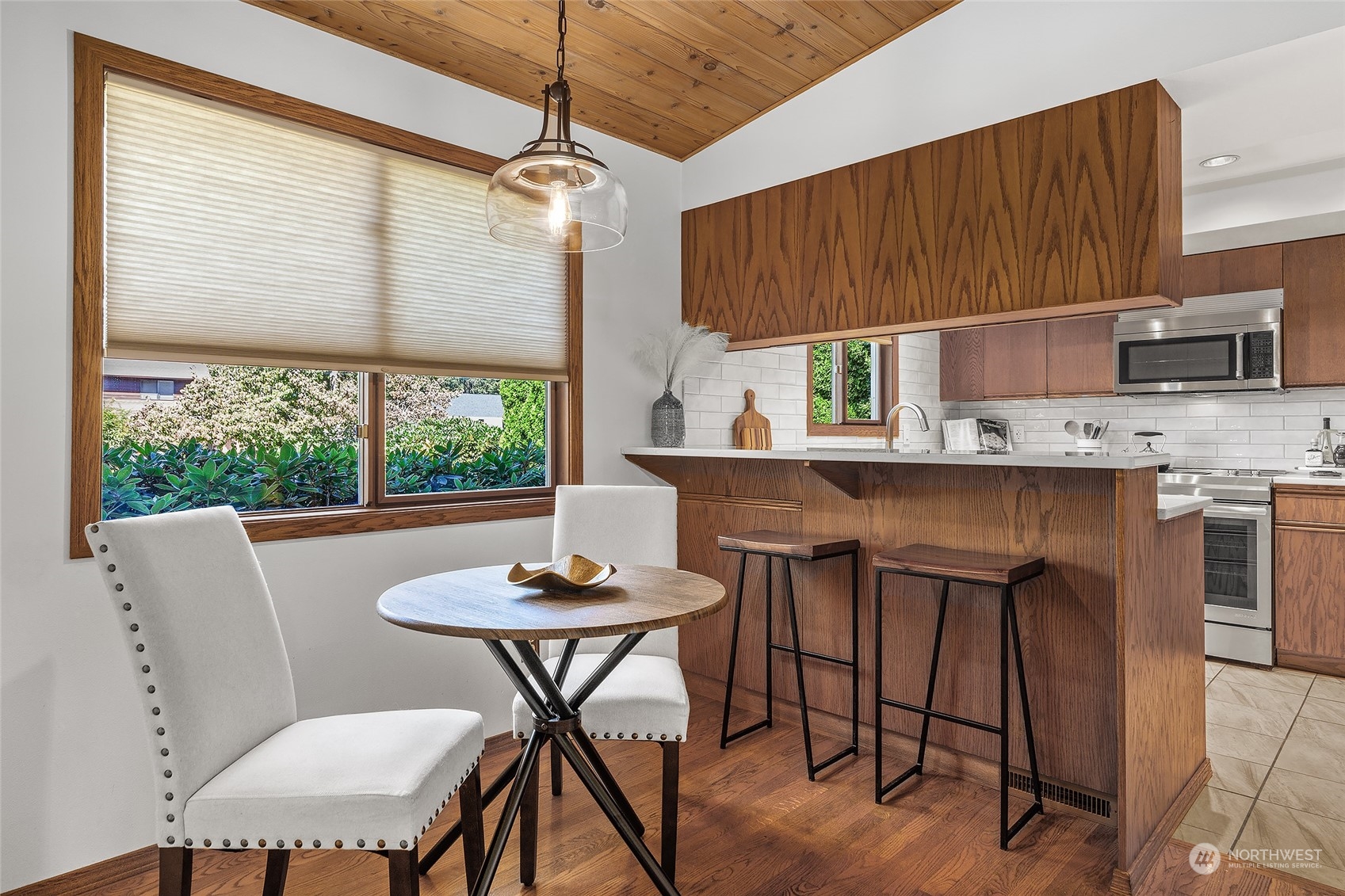 9913 Northeast 202nd Street Bothell, WA 98011 - Photo 18 of 37
