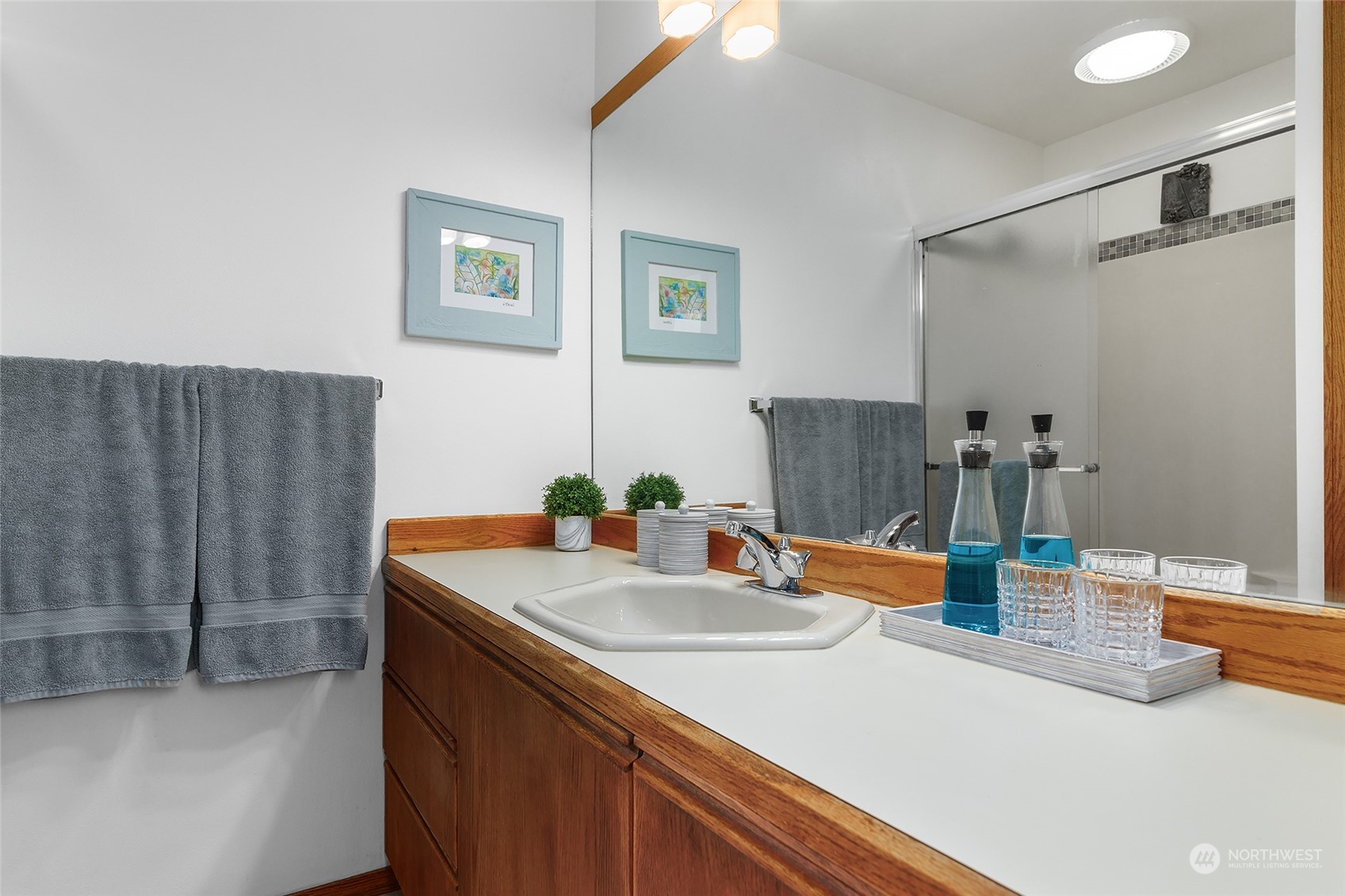 9913 Northeast 202nd Street Bothell, WA 98011 - Photo 22 of 37