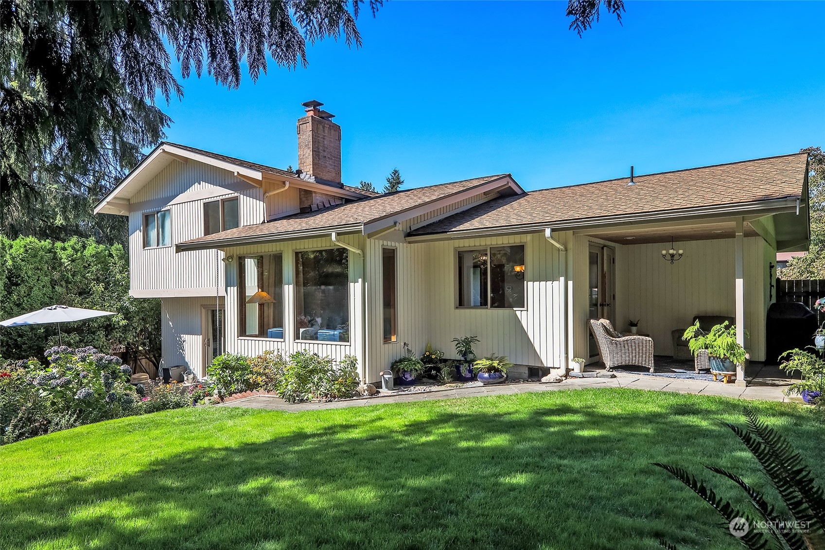 9913 Northeast 202nd Street Bothell, WA 98011 - Photo 36 of 37