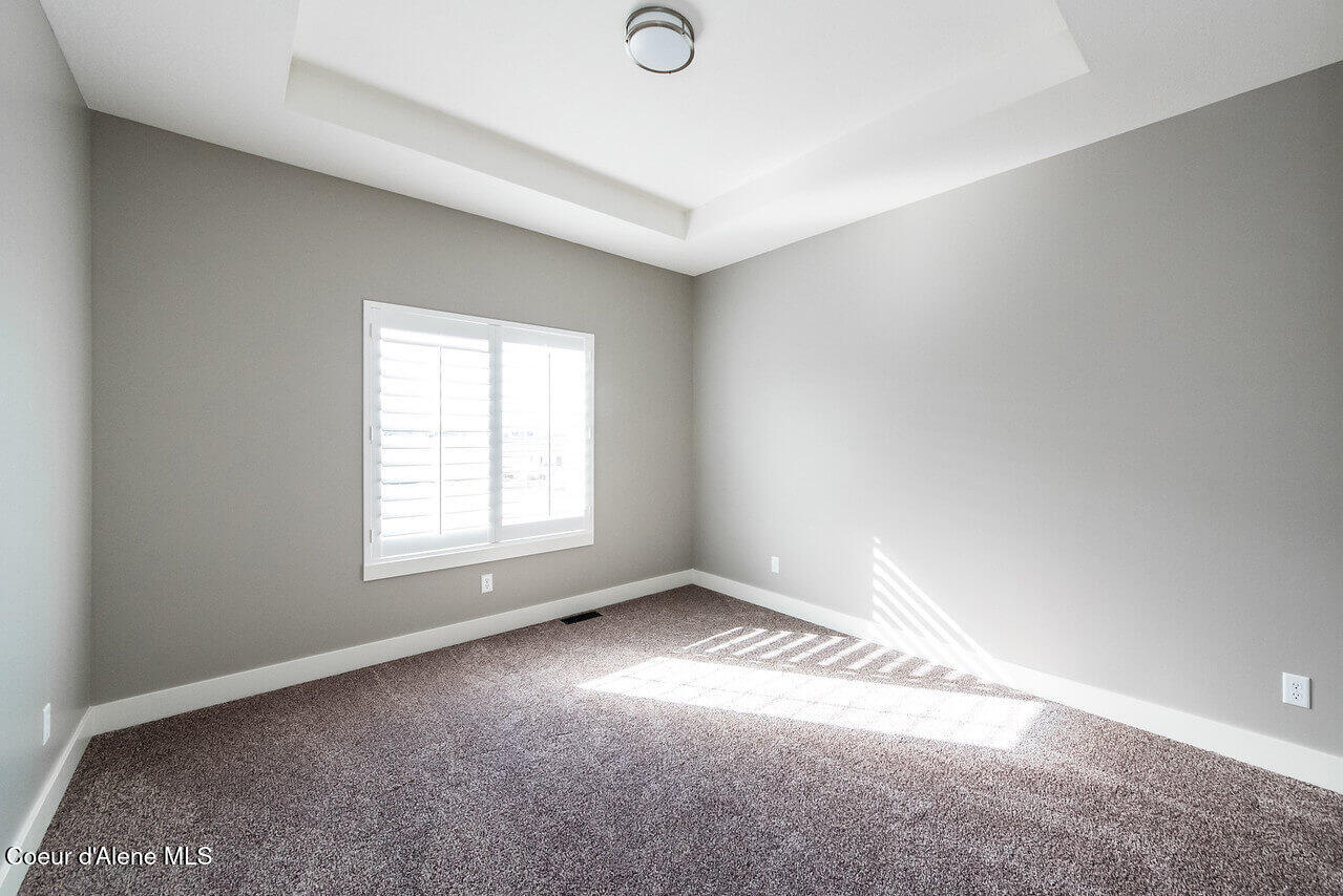 4422 East Savea Lane Post Falls, ID 83854 - Photo 16 of 46 IMG_4336