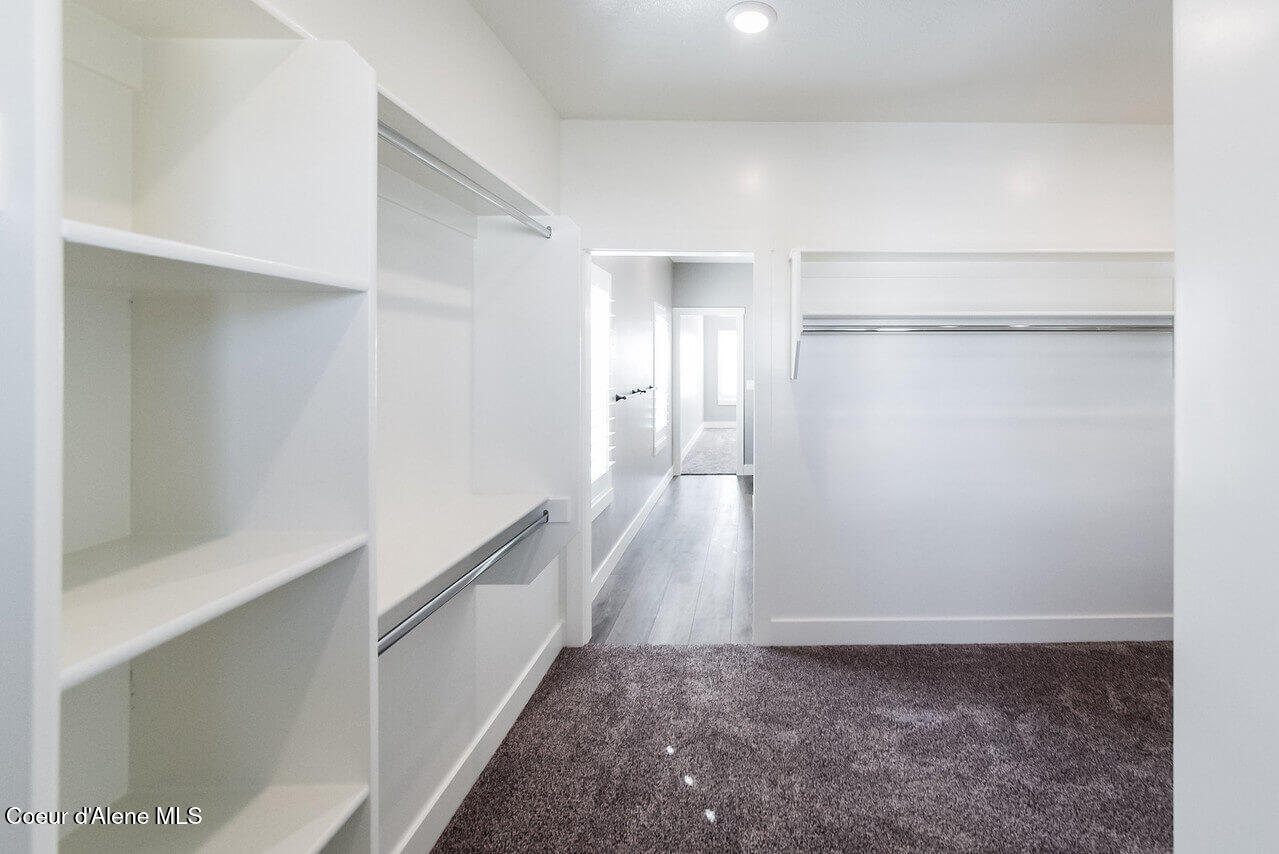 4422 East Savea Lane Post Falls, ID 83854 - Photo 20 of 46 IMG_4338