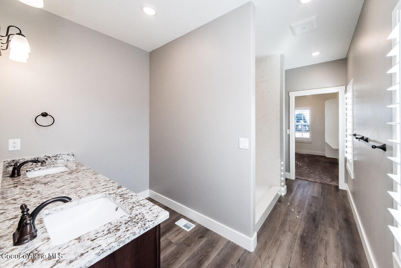 4422 East Savea Lane Post Falls, ID 83854 - Photo 24 of 46 IMG_4342