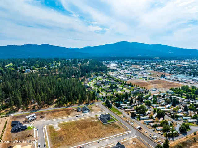 $764,000 | 4422 East Savea Lane, Post Falls, ID 83854